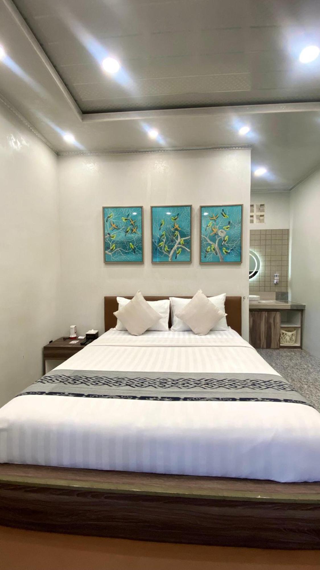De Pointe Resort & Resto Campaka Экстерьер фото